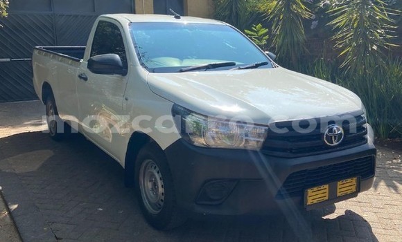 Comprar Usado Toyota Hilux De outros Carro em Manhiça em Maputo