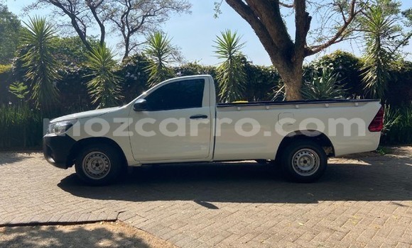 Nunua Ilio tumika Toyota Hilux Nyingine Gari ndani ya Manhiça nchini Maputo Nunua Ilio tumika Toyota Hilux Nyingine Gari ndani ya Manhiça nchini Maputo