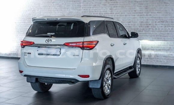 Tenga Tsaru Toyota Fortuner Chena Mota in Manhiça in Maputo Tenga Tsaru Toyota Fortuner Chena Mota in Manhiça in Maputo