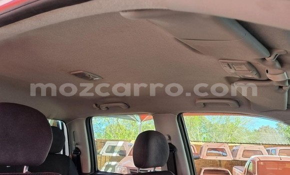 Comprar Usado Isuzu KB Branco Carro em Maputo em Maputo Comprar Usado Isuzu KB Branco Carro em Maputo em Maputo