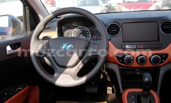 Comprar Importar Hyundai i10 Azul Carro em Import - Dubai em Cabo Delgado Comprar Importar Hyundai i10 Azul Carro em Import - Dubai em Cabo Delgado