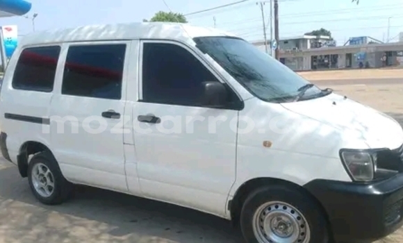 Comprar Usado Toyota LiteAce Branco Carro em Maputo em Maputo