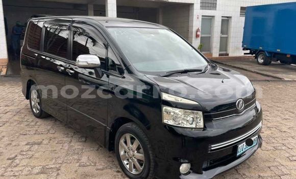 Nunua Ilio tumika Toyota Allex Nyeusi Gari ndani ya Maputo nchini Maputo