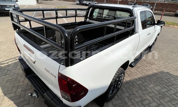 Comprar Usado Toyota Hilux Branco Carro em Maputo em Maputo Comprar Usado Toyota Hilux Branco Carro em Maputo em Maputo