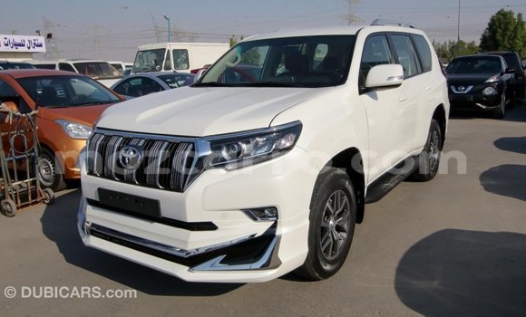 Comprar Importar Toyota Prado Branco Carro em Import - Dubai em Cabo Delgado Comprar Importar Toyota Prado Branco Carro em Import - Dubai em Cabo Delgado