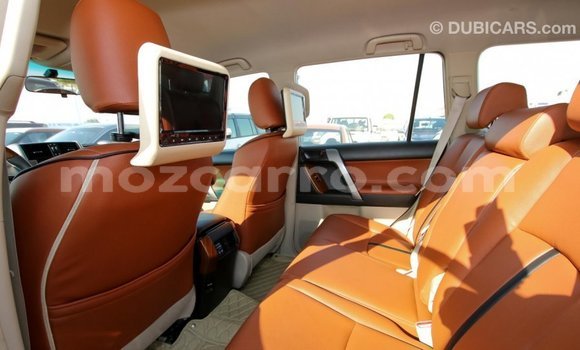 Comprar Importar Toyota Prado Branco Carro em Import - Dubai em Cabo Delgado Comprar Importar Toyota Prado Branco Carro em Import - Dubai em Cabo Delgado