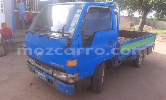 Nunua Ilio tumika Toyota Dyna Bluu Gari ndani ya Maputo nchini Maputo Nunua Ilio tumika Toyota Dyna Bluu Gari ndani ya Maputo nchini Maputo