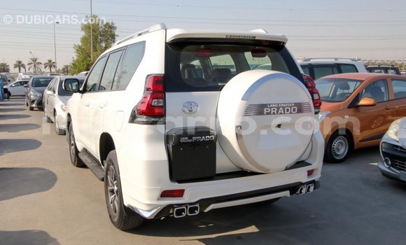 Comprar Importar Toyota Prado Branco Carro em Import - Dubai em Cabo Delgado Comprar Importar Toyota Prado Branco Carro em Import - Dubai em Cabo Delgado