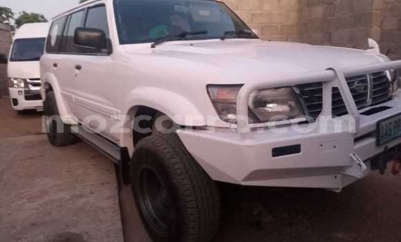 Tenga Tsaru Nissan Patrol Chena Mota in Maputo in Maputo