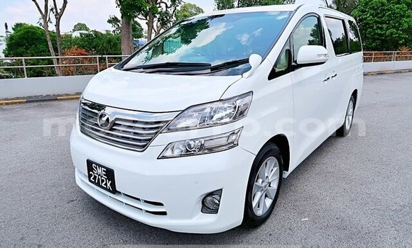 Comprar Usado Toyota Vellfire Branco Carro em Maputo em Maputo Comprar Usado Toyota Vellfire Branco Carro em Maputo em Maputo