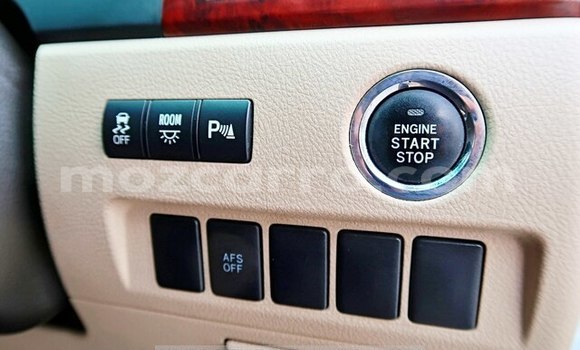Comprar Usado Toyota Vellfire Branco Carro em Maputo em Maputo Comprar Usado Toyota Vellfire Branco Carro em Maputo em Maputo