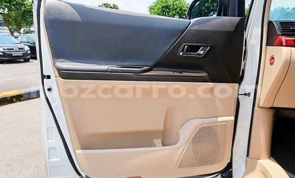 Comprar Usado Toyota Vellfire Branco Carro em Maputo em Maputo Comprar Usado Toyota Vellfire Branco Carro em Maputo em Maputo