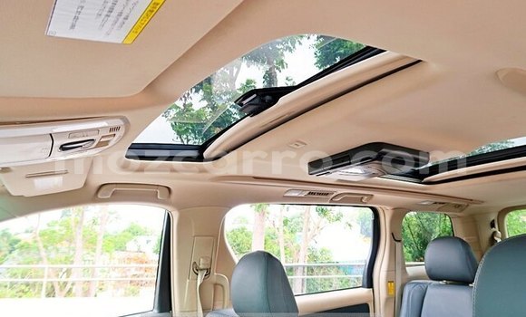 Comprar Usado Toyota Vellfire Branco Carro em Maputo em Maputo Comprar Usado Toyota Vellfire Branco Carro em Maputo em Maputo