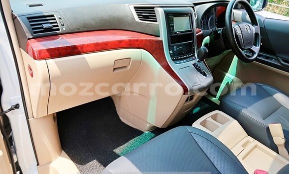 Comprar Usado Toyota Vellfire Branco Carro em Maputo em Maputo Comprar Usado Toyota Vellfire Branco Carro em Maputo em Maputo