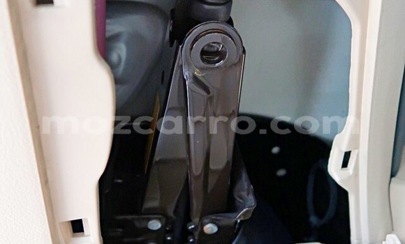 Comprar Usado Toyota Vellfire Branco Carro em Maputo em Maputo Comprar Usado Toyota Vellfire Branco Carro em Maputo em Maputo