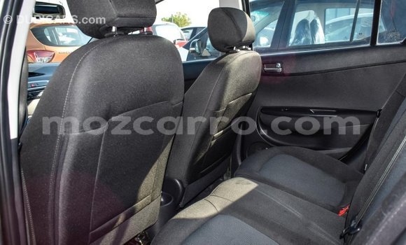 Comprar Importar Hyundai i20 De outros Carro em Import - Dubai em Cabo Delgado Comprar Importar Hyundai i20 De outros Carro em Import - Dubai em Cabo Delgado