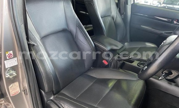 Comprar Usado Toyota Hilux Prata Carro em Maputo em Maputo Comprar Usado Toyota Hilux Prata Carro em Maputo em Maputo