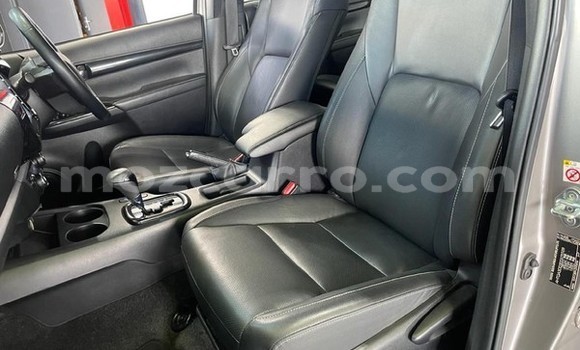Comprar Usado Toyota Hilux Prata Carro em Maputo em Maputo Comprar Usado Toyota Hilux Prata Carro em Maputo em Maputo