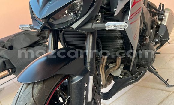 Buy Used Kawasaki Z 1000 Black Bike in Maputo in Maputo