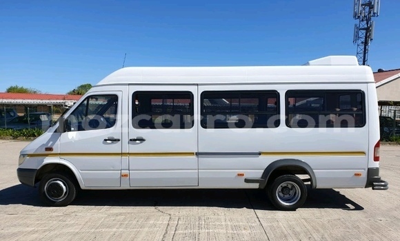 Comprar Usado Mercedes‒Benz Sprinter Branco Caminhão em Maputo em Maputo Comprar Usado Mercedes‒Benz Sprinter Branco Caminhão em Maputo em Maputo