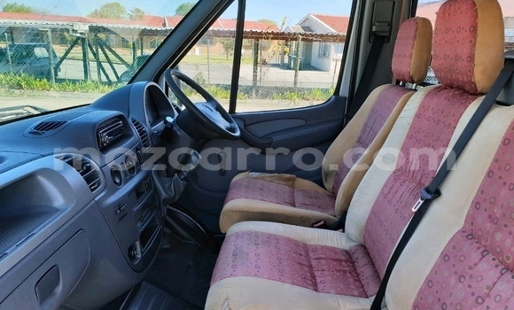 Comprar Usado Mercedes‒Benz Sprinter Branco Caminhão em Maputo em Maputo Comprar Usado Mercedes‒Benz Sprinter Branco Caminhão em Maputo em Maputo