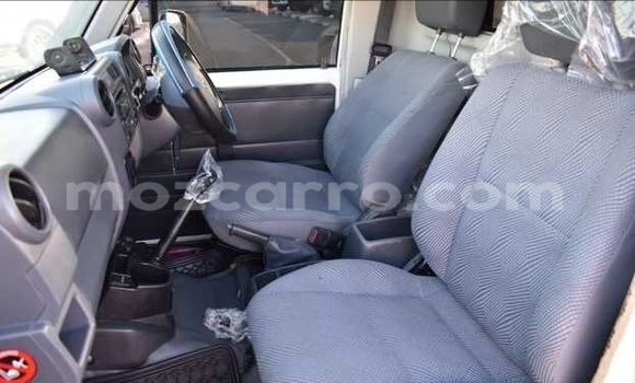 Comprar Usado Toyota Land Cruiser Branco Carro em Maputo em Maputo Comprar Usado Toyota Land Cruiser Branco Carro em Maputo em Maputo