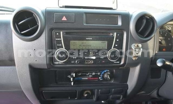 Comprar Usado Toyota Land Cruiser Branco Carro em Maputo em Maputo Comprar Usado Toyota Land Cruiser Branco Carro em Maputo em Maputo