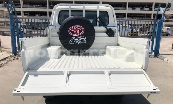 Buy Used Toyota Land Cruiser White Car in Maputo in Maputo Buy Used Toyota Land Cruiser White Car in Maputo in Maputo