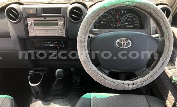 Buy Used Toyota Land Cruiser White Car in Maputo in Maputo Buy Used Toyota Land Cruiser White Car in Maputo in Maputo