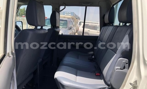 Buy Used Toyota Land Cruiser White Car in Maputo in Maputo Buy Used Toyota Land Cruiser White Car in Maputo in Maputo