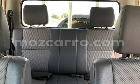 Buy Used Toyota Land Cruiser White Car in Maputo in Maputo Buy Used Toyota Land Cruiser White Car in Maputo in Maputo