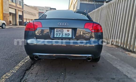 Nunua Ilio tumika Audi A4 Nyeusi Gari ndani ya Maputo nchini Maputo Nunua Ilio tumika Audi A4 Nyeusi Gari ndani ya Maputo nchini Maputo