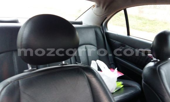 Nunua Ilio tumika Mercedes-Benz E200 Nyeupe Gari ndani ya Maputo nchini Maputo Nunua Ilio tumika Mercedes-Benz E200 Nyeupe Gari ndani ya Maputo nchini Maputo