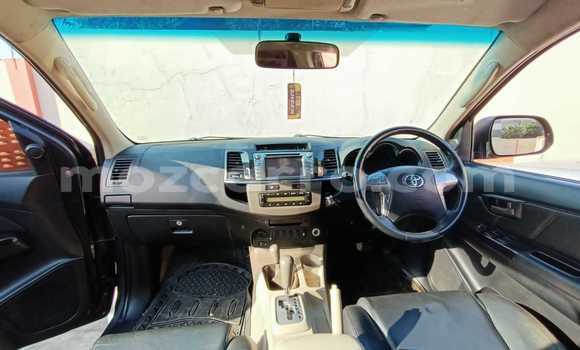 Nunua Ilio tumika Toyota Fortuner Nyeusi Gari ndani ya Maputo nchini Maputo Nunua Ilio tumika Toyota Fortuner Nyeusi Gari ndani ya Maputo nchini Maputo