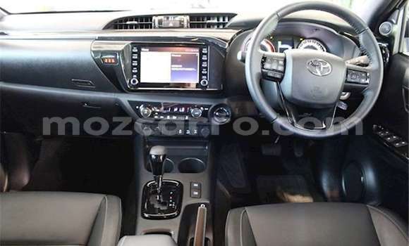 Comprar Usado Toyota Hilux Branco Carro em Maputo em Maputo Comprar Usado Toyota Hilux Branco Carro em Maputo em Maputo