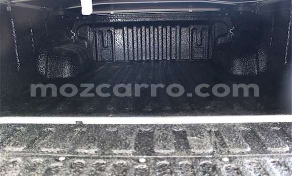 Comprar Usado Toyota Hilux Branco Carro em Maputo em Maputo Comprar Usado Toyota Hilux Branco Carro em Maputo em Maputo