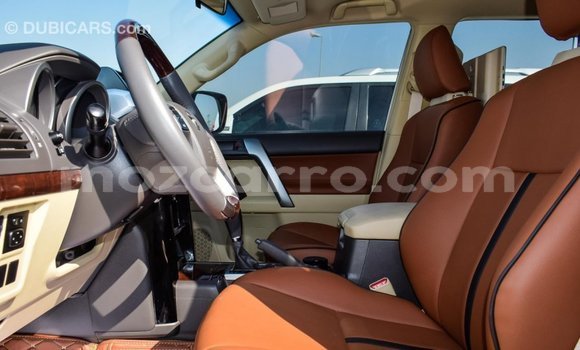 Comprar Importar Toyota Prado Branco Carro em Import - Dubai em Cabo Delgado Comprar Importar Toyota Prado Branco Carro em Import - Dubai em Cabo Delgado