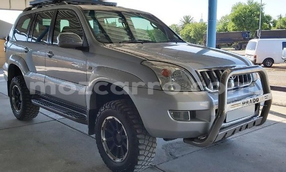 Nunua Ilio tumika Toyota Prado Fedha Gari ndani ya Maputo nchini Maputo Nunua Ilio tumika Toyota Prado Fedha Gari ndani ya Maputo nchini Maputo