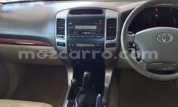 Nunua Ilio tumika Toyota Prado Fedha Gari ndani ya Maputo nchini Maputo Nunua Ilio tumika Toyota Prado Fedha Gari ndani ya Maputo nchini Maputo