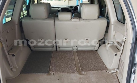Nunua Ilio tumika Toyota Prado Fedha Gari ndani ya Maputo nchini Maputo Nunua Ilio tumika Toyota Prado Fedha Gari ndani ya Maputo nchini Maputo
