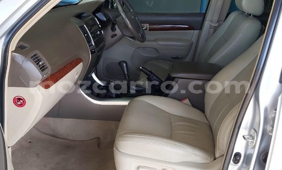 Nunua Ilio tumika Toyota Prado Fedha Gari ndani ya Maputo nchini Maputo Nunua Ilio tumika Toyota Prado Fedha Gari ndani ya Maputo nchini Maputo