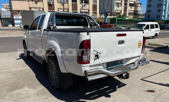 Comprar Usado Toyota Hilux Branco Carro em Maputo em Maputo Comprar Usado Toyota Hilux Branco Carro em Maputo em Maputo