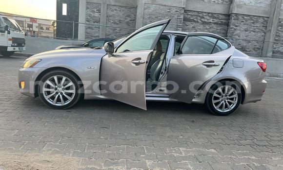 Tenga Tsaru Lexus IS Beige Mota in Beira in Sofala Tenga Tsaru Lexus IS Beige Mota in Beira in Sofala