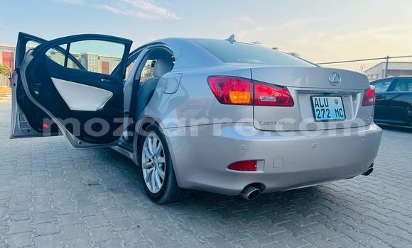 Tenga Tsaru Lexus IS Beige Mota in Beira in Sofala Tenga Tsaru Lexus IS Beige Mota in Beira in Sofala