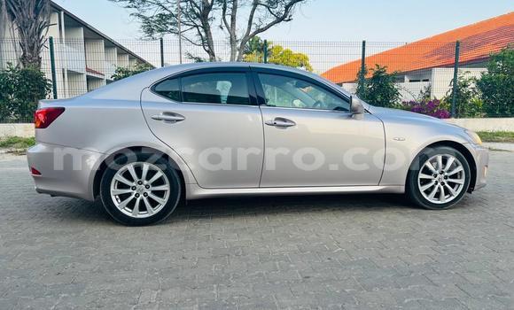 Tenga Tsaru Lexus IS Beige Mota in Beira in Sofala Tenga Tsaru Lexus IS Beige Mota in Beira in Sofala