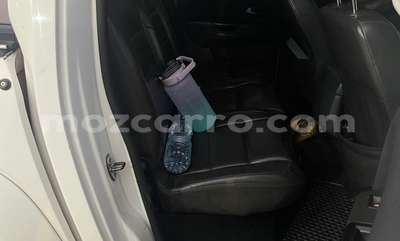 Comprar Usado Volkswagen Amarok Branco Carro em Maputo em Maputo Comprar Usado Volkswagen Amarok Branco Carro em Maputo em Maputo