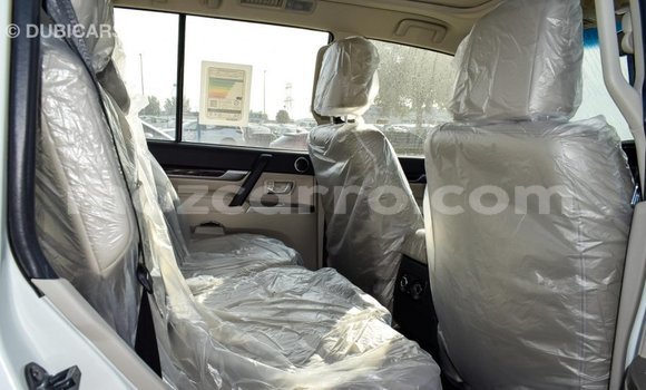 Comprar Importar Mitsubishi Pajero Branco Carro em Import - Dubai em Cabo Delgado Comprar Importar Mitsubishi Pajero Branco Carro em Import - Dubai em Cabo Delgado