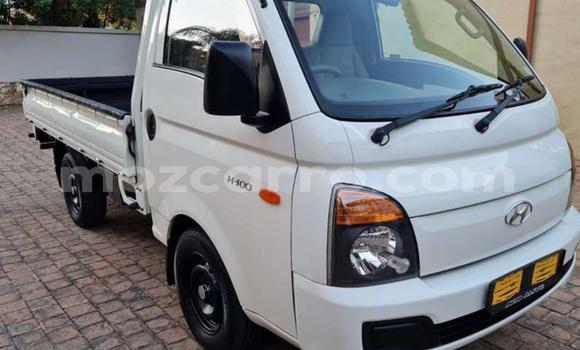 Nunua Ilio tumika Hyundai H200 Nyeupe Gari ndani ya Maputo nchini Maputo Nunua Ilio tumika Hyundai H200 Nyeupe Gari ndani ya Maputo nchini Maputo