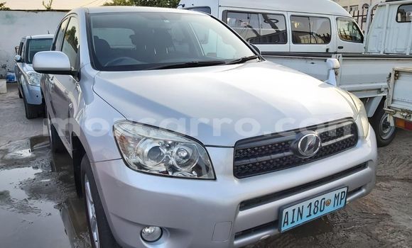 Comprar Usado Toyota RAV4 Prata Carro em Maputo em Maputo Comprar Usado Toyota RAV4 Prata Carro em Maputo em Maputo