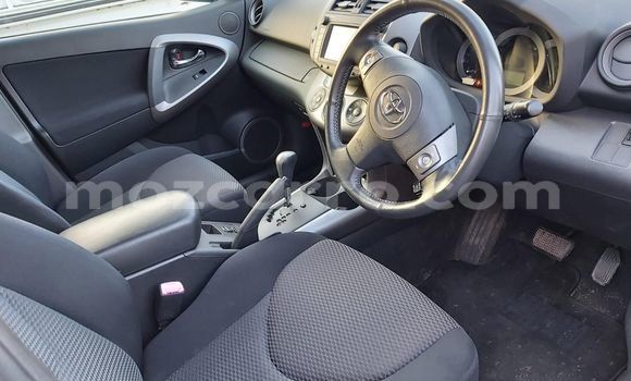 Comprar Usado Toyota RAV4 Prata Carro em Maputo em Maputo Comprar Usado Toyota RAV4 Prata Carro em Maputo em Maputo